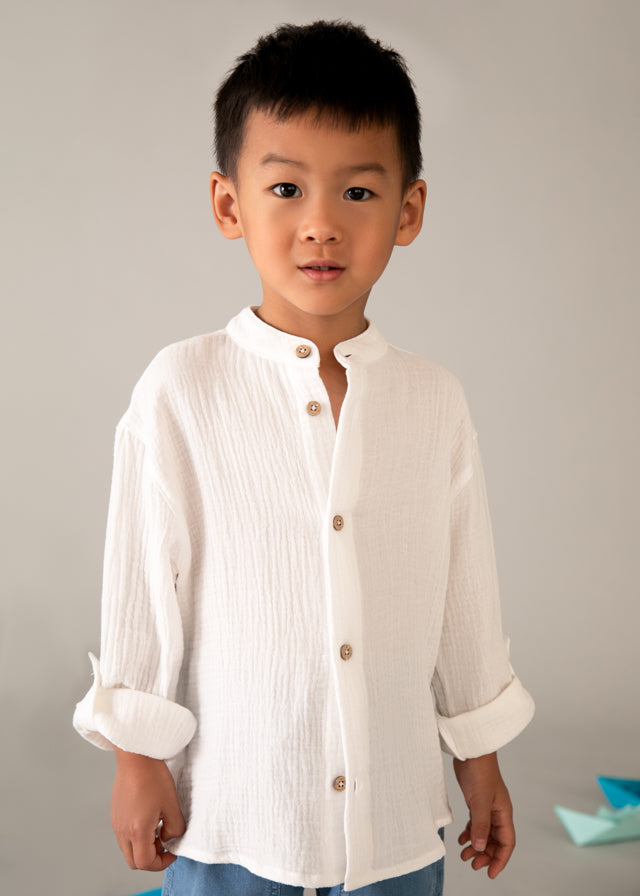 Long-sleeved crinkled shirt