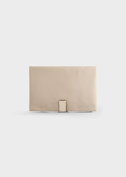 Fasciatoio da viaggio Mayoral Newborn beige chiuso