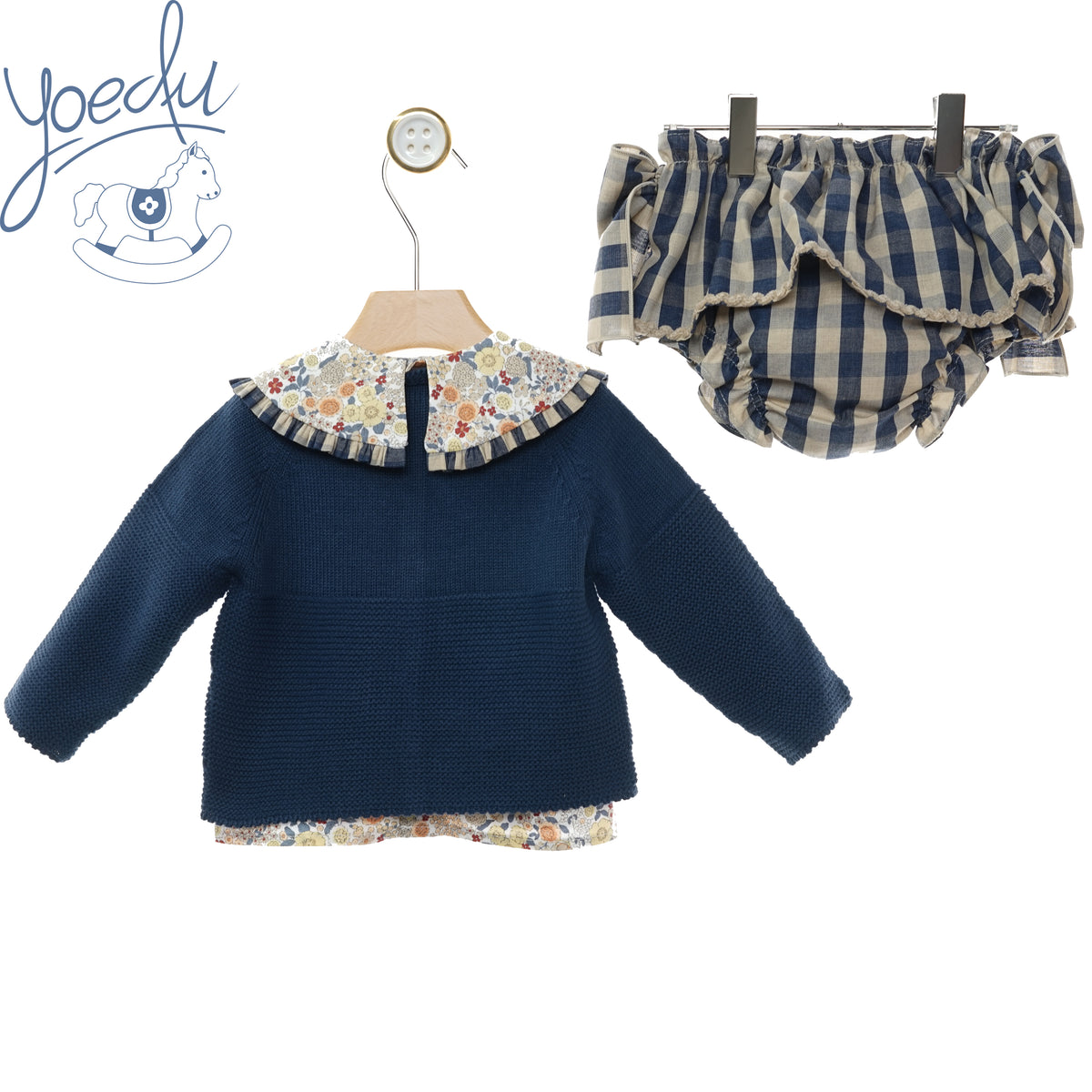Retro del completo Yoedu con cardigan blu