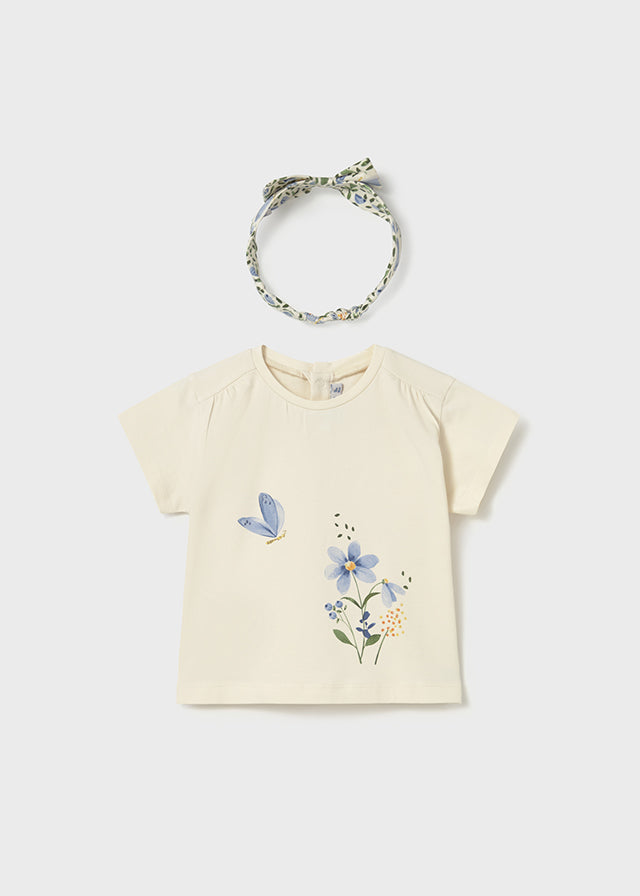 Short-sleeved t-shirt with a hoop