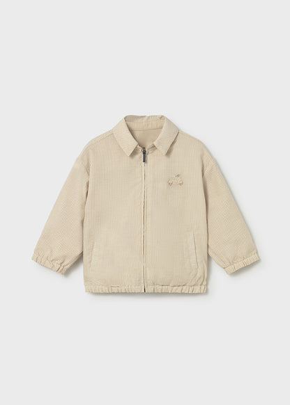 Elegant windbreaker with lapels