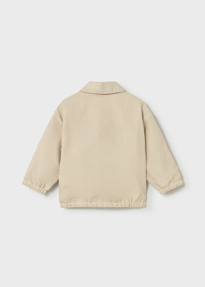 Elegant windbreaker with lapels