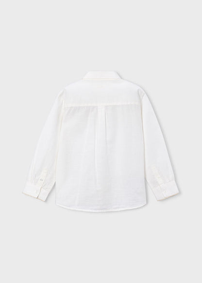 Elegant long-sleeved linen shirt