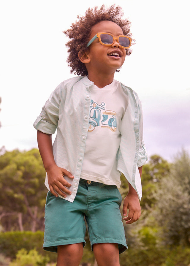 Relaxed linen Bermuda shorts