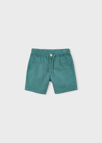 Relaxed linen Bermuda shorts