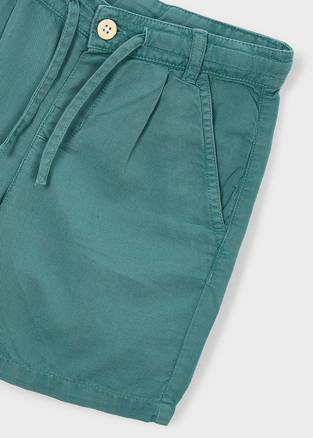 Relaxed linen Bermuda shorts
