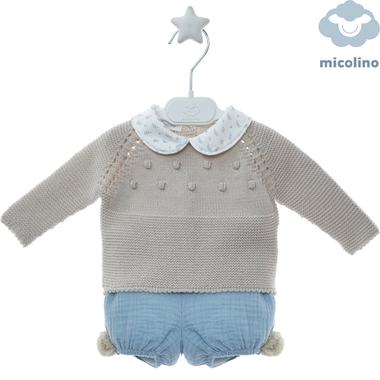 Completo neonato Micolino con maglioncino beige e culotte azzurra, fronte