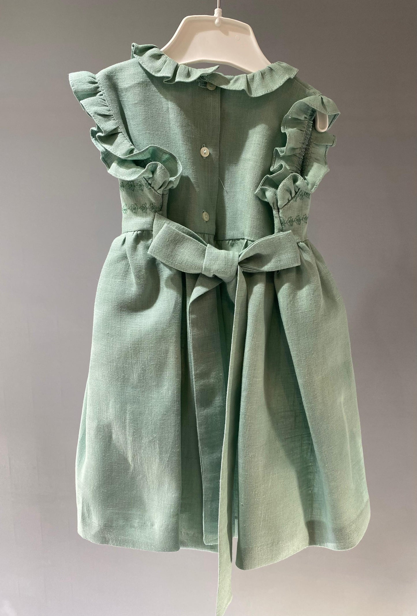 DRESS