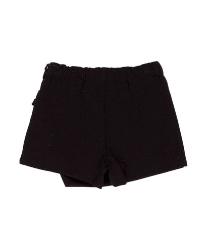 SHORTS GIRL
